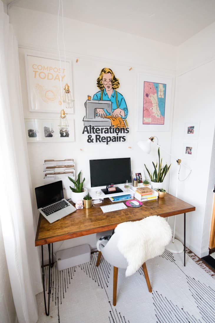 42 Desk Organization Ideas That Will Keep Your Office Tidy | Apartment ...
