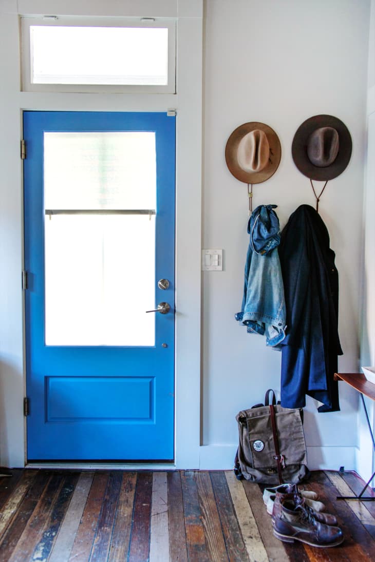 Design Welcoming Cozy Entryway | Apartment Therapy