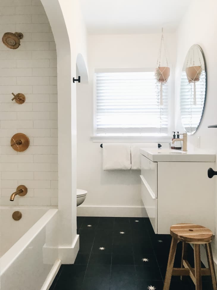 18 Beautiful Black Bathrooms to Inspire a Refresh | Apartment Therapy