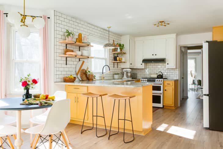 Jodi Bond House on a Sugar Hill House Tour | Apartment Therapy