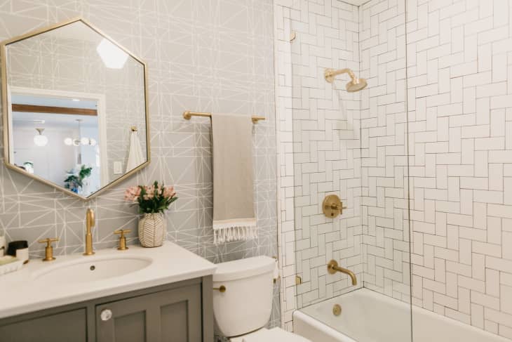 Designer Secrets for Making a Teeny-Tiny Bathroom Chic, According to ...