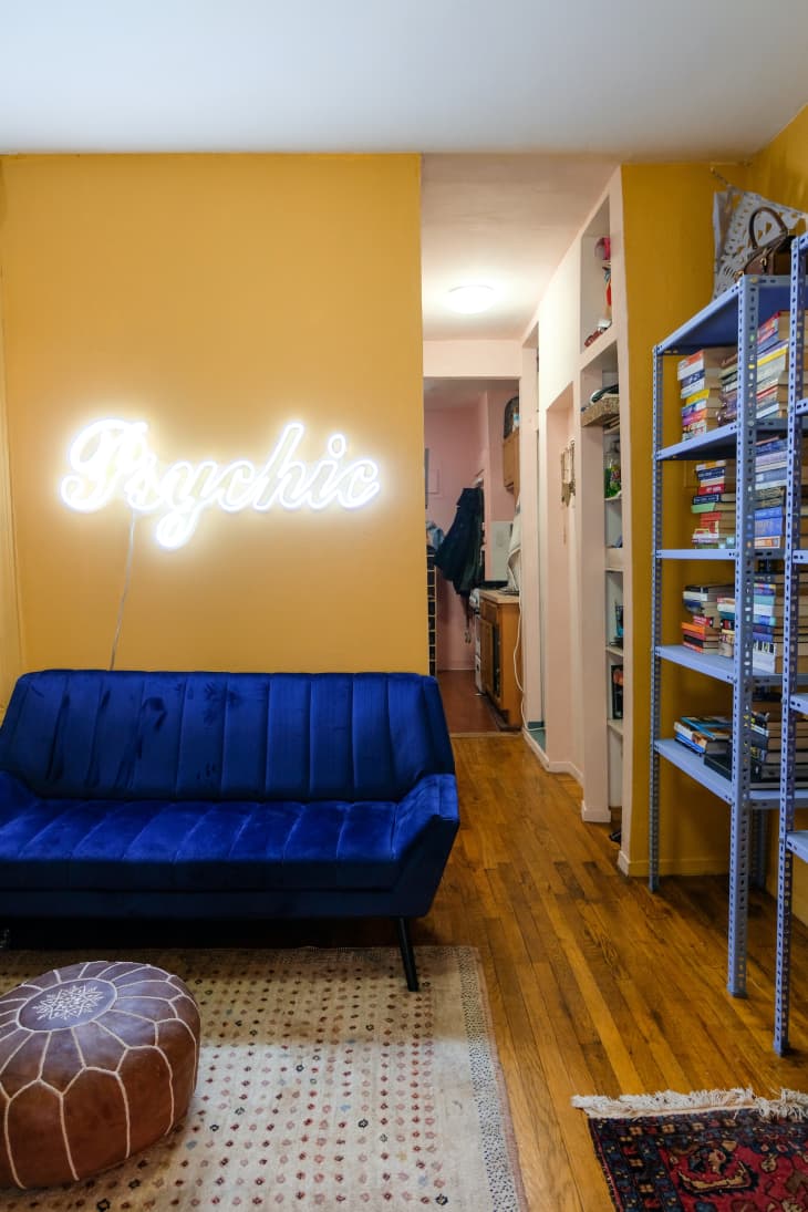 450SquareFoot NYC Rental With Deep Wall Paint Colors