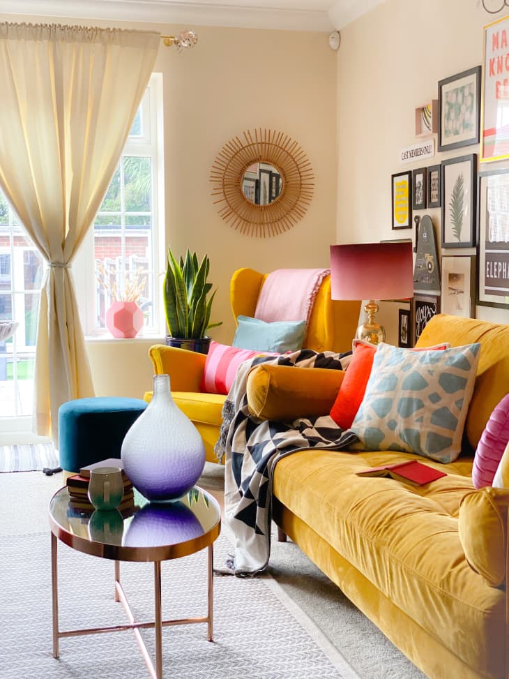 This Home's Absolutely Packed With Colorful & Clever Renter-Friendly ...