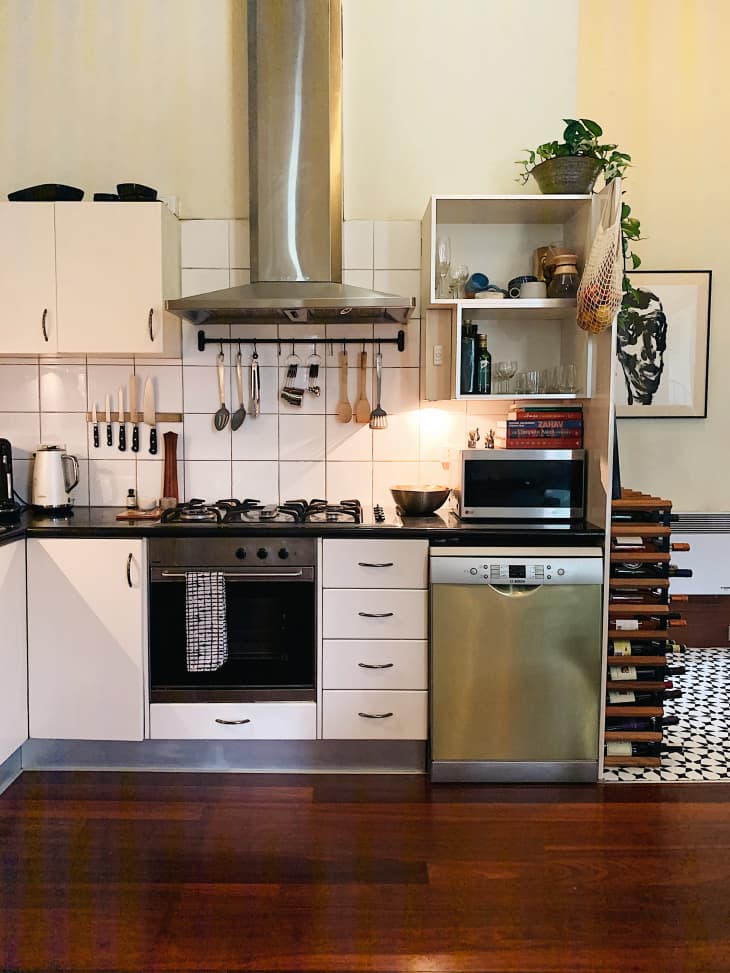 A Stunning Australian Apartment Comes Alive With Secondhand Finds 