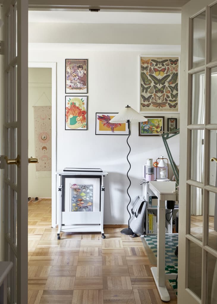Illustrator Small Space NYC Rental Photos | Apartment Therapy