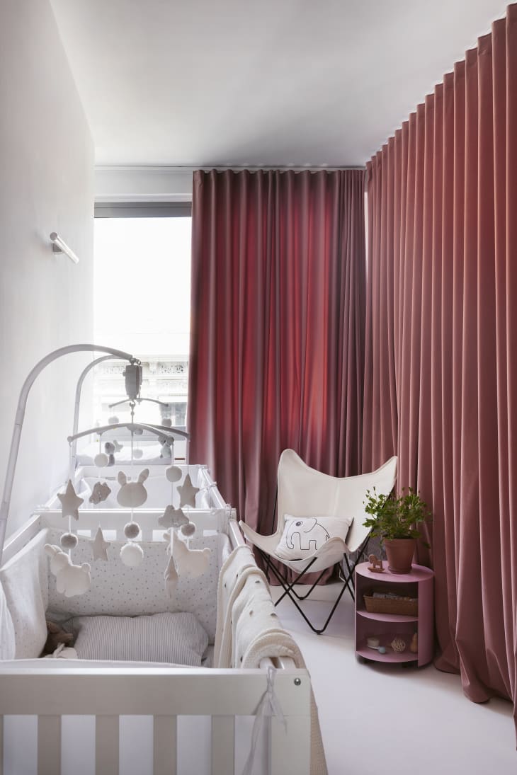 Barcelona Loft Is Part Gallery, Part Workspace | Apartment Therapy