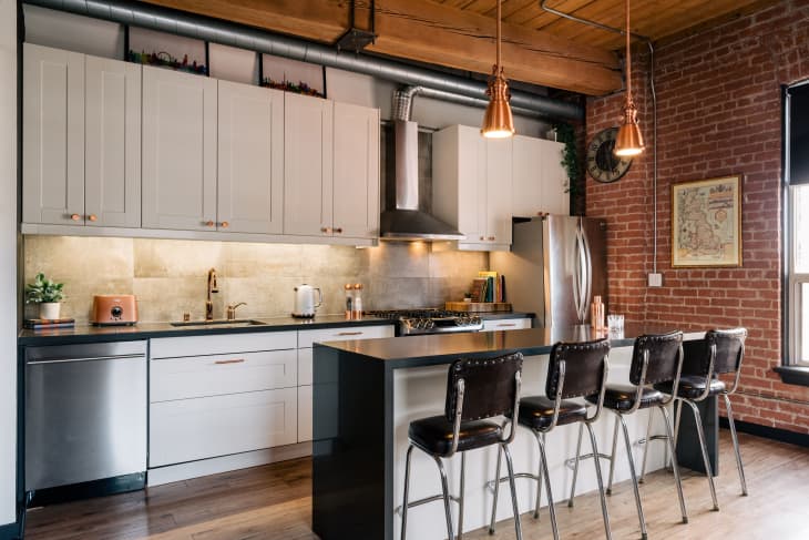 B&A: A Shabby, Dated Loft Is Revitalized with a Reconfigured Floor Plan ...