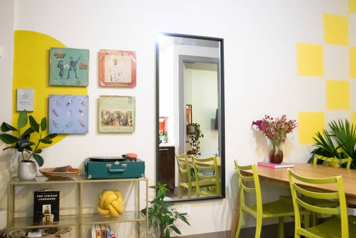 500-Square-Foot Brooklyn Apartment Inspired by West African Pop Art ...