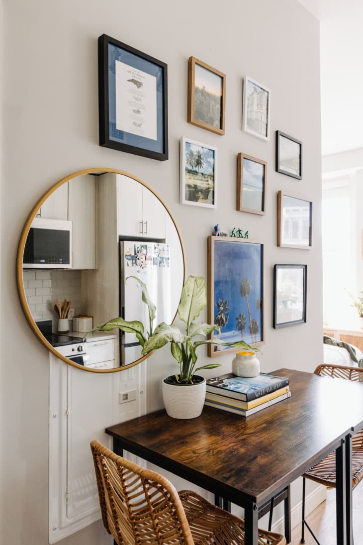 A Studio Feels Bigger Thanks To The Renter S Skillful Photo Inspiration