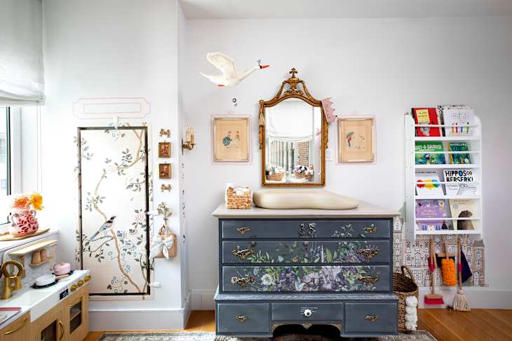 This NYC Girl's Nursery Has Whimsical Chinoiserie Wallpaper | Cubby