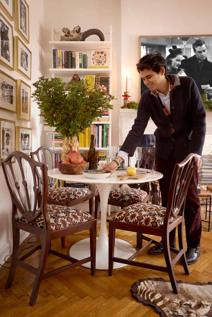 Tour Interior Designer Adnan Anwar's Holiday Decorated Home | Apartment ...