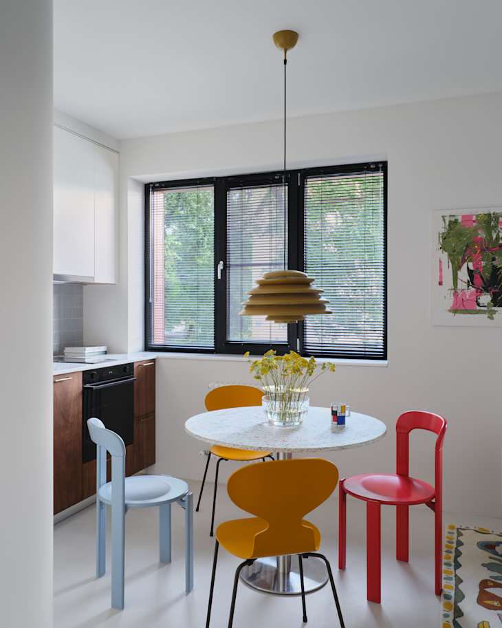 Tour a 388-Square-Foot Remodeled Kazakhstan Home | Apartment Therapy