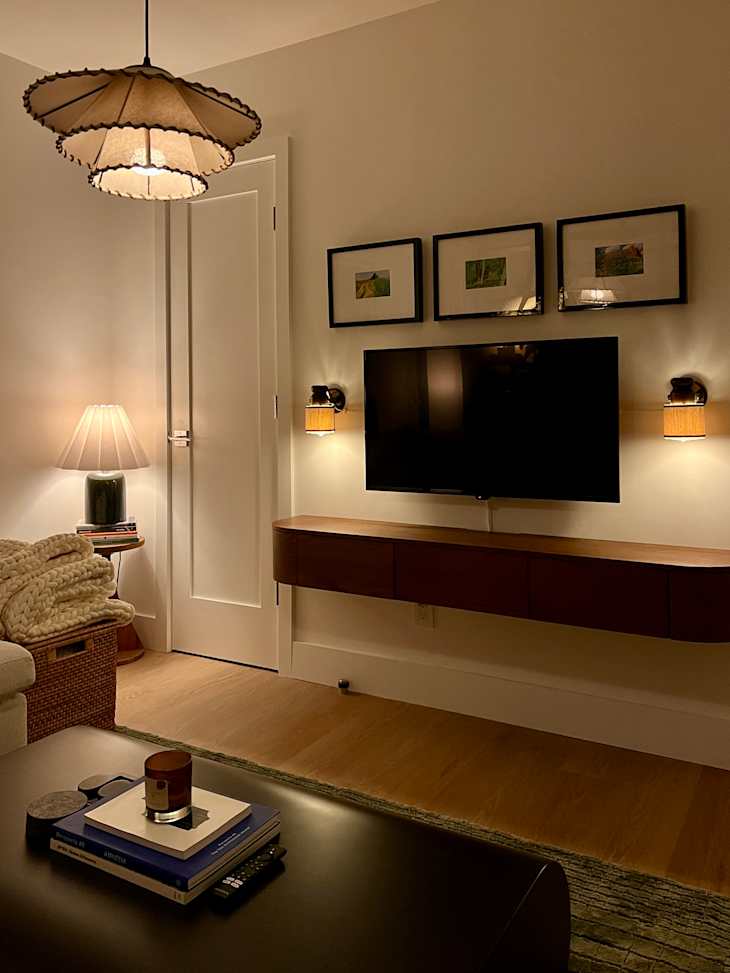 Tour a Small LA Apartment with Gorgeous Moody Lighting | Apartment Therapy