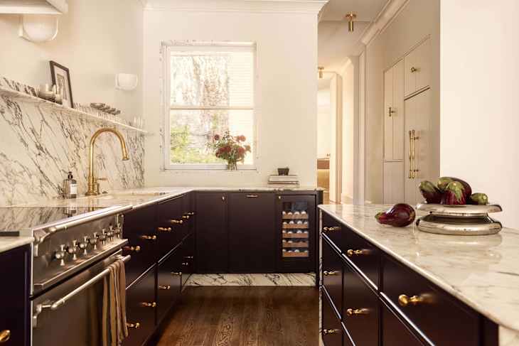 Tour a Stunning 183-Year-Old Brooklyn Heights Brownstone | Apartment ...