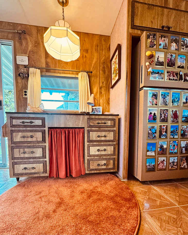See Inside a Retro Proud 280-Square-Foot Vintage Glam RV | Apartment ...
