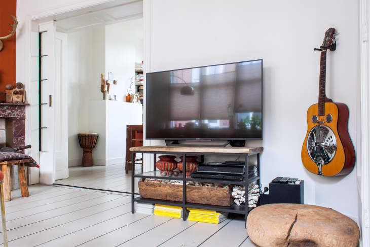 14 Homes That Prove Rooms Don't Need Rugs | Apartment Therapy