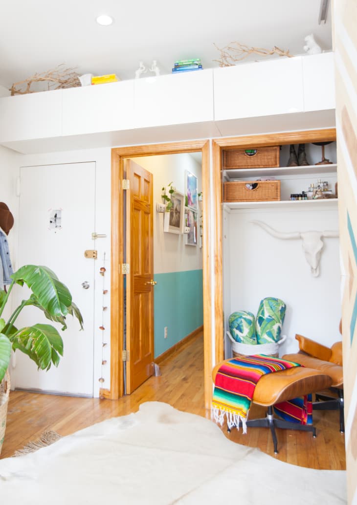 Small Space, Big Impact: Clever Storage Solutions For Apartments - Deccoric