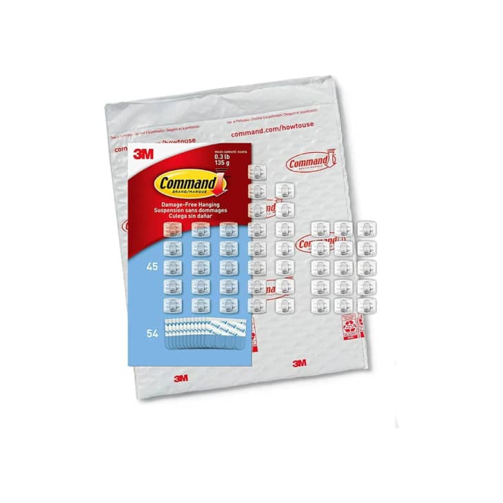 Command Light Clips Make Holiday Decorating So Easy Review Apartment