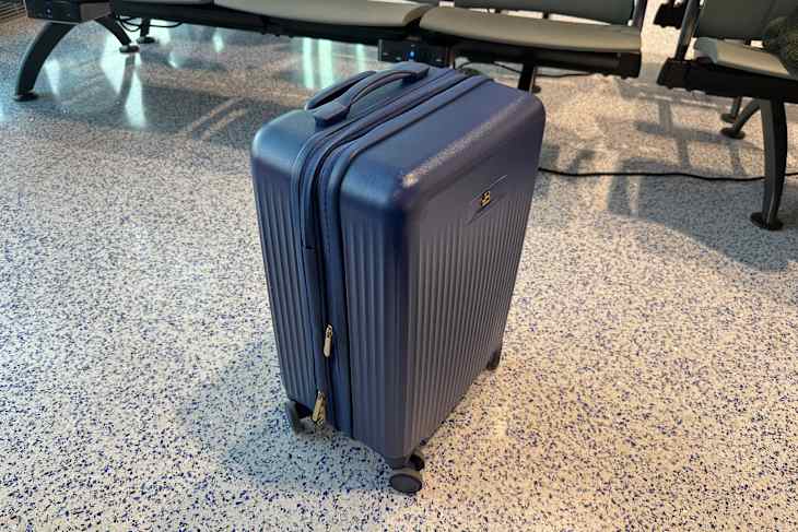 I Tried the Beautiful 20-Inch Carry-On Luggage (Review) | Apartment Therapy