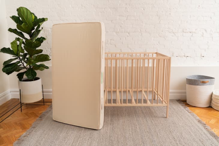 inexpensive crib w mattress