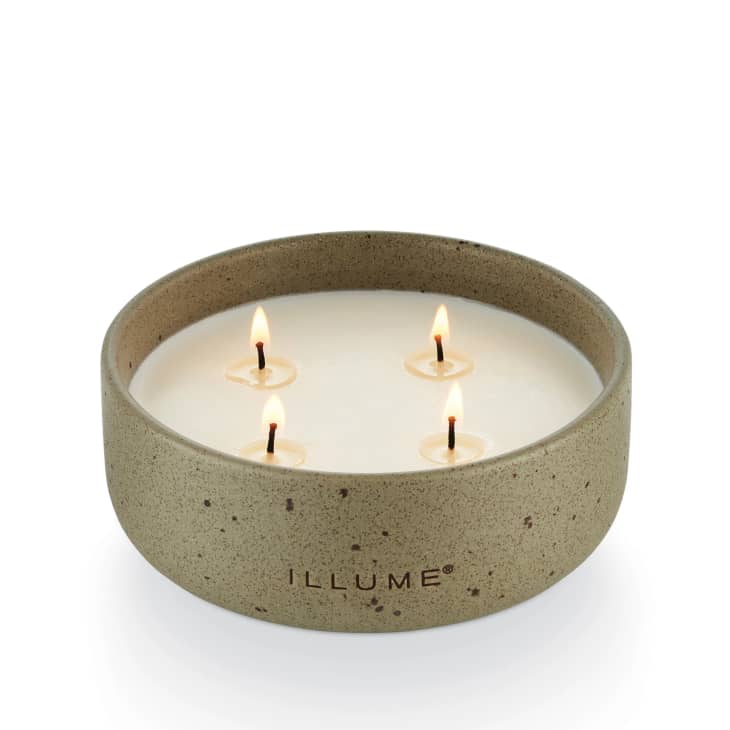 These Citronella Candles Are Free From That Citronella Scent ...