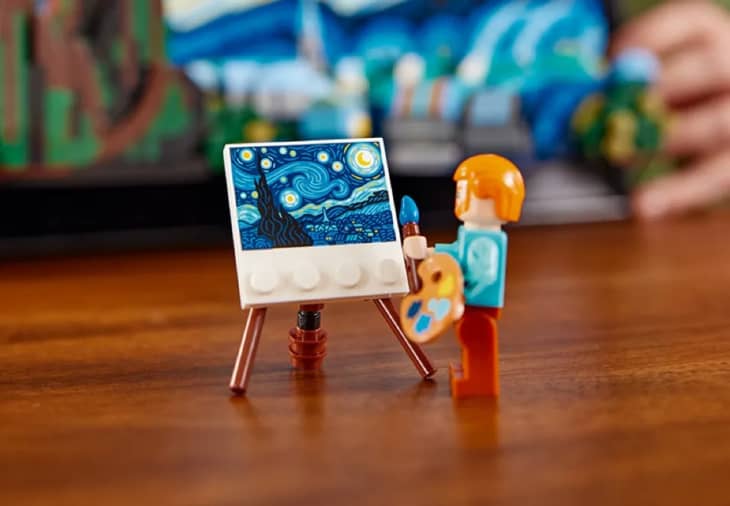 Starry night lego set release online date