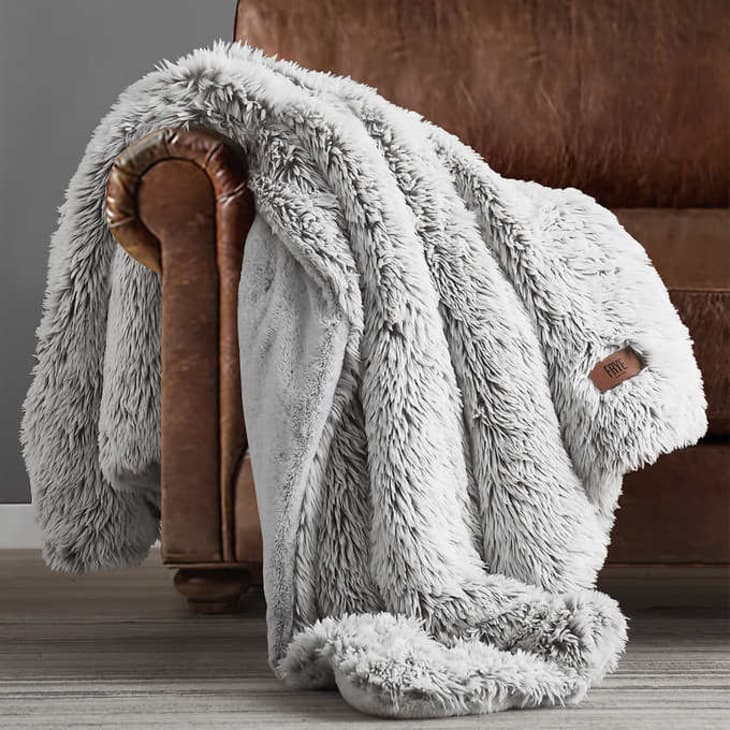 Plush throw blanket online costco