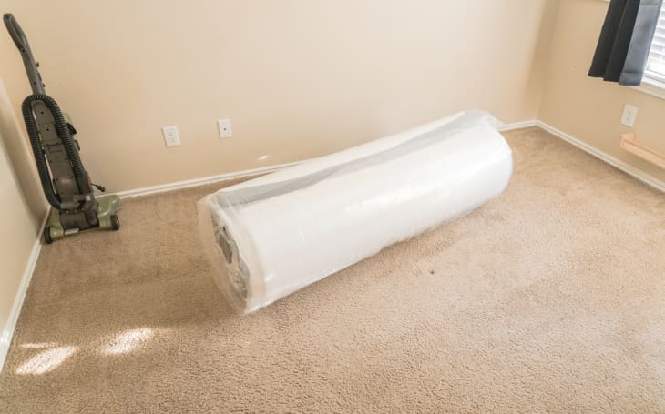 Best way to store a deals mattress