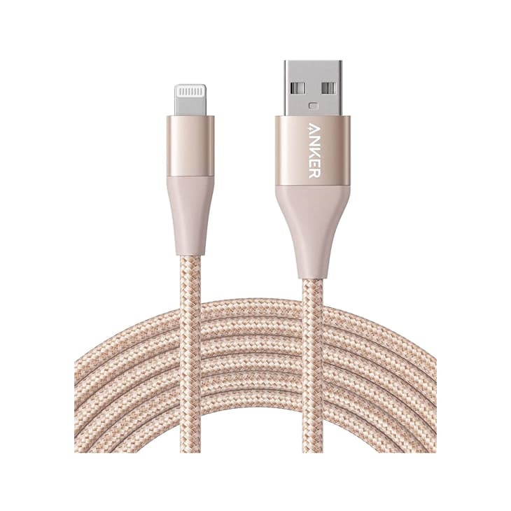 12 Best Airbnb Bedroom Essentials, According to a Superhost Apartment