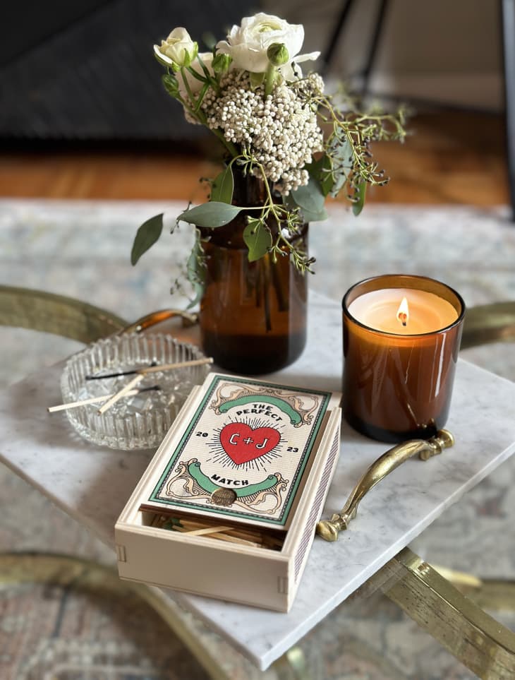 Engagement gifts store