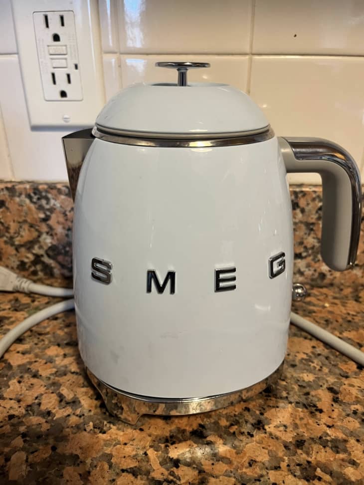 Smeg Mini Kettle Review I Swear By It Apartment Therapy