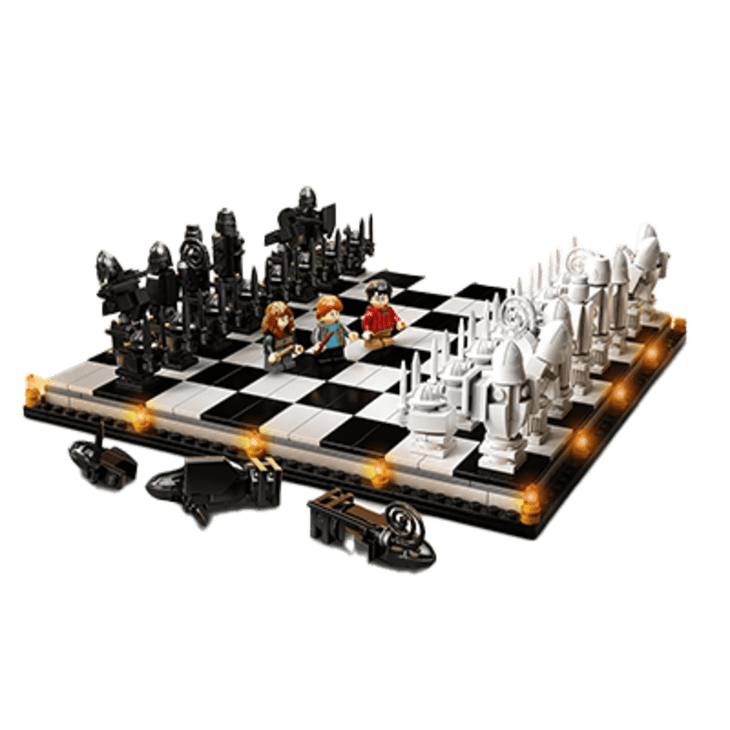 Hogwarts™ Wizard’s Chess at LEGO