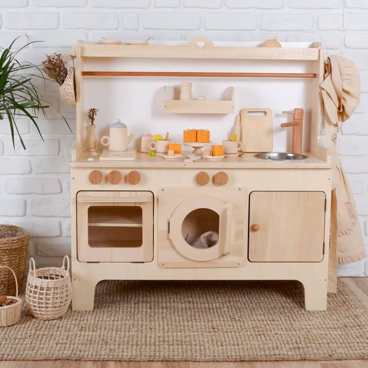 Solid wood store play kitchen