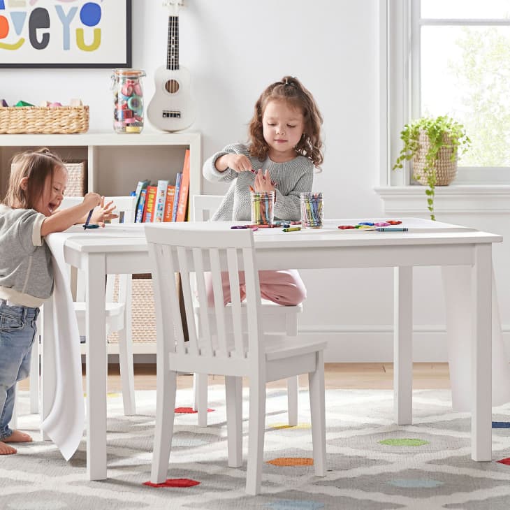 Children's playroom outlet table and chairs