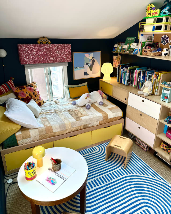 A Small NYC Kid's Room Makes You Feel Like You're On a Train (Photos ...