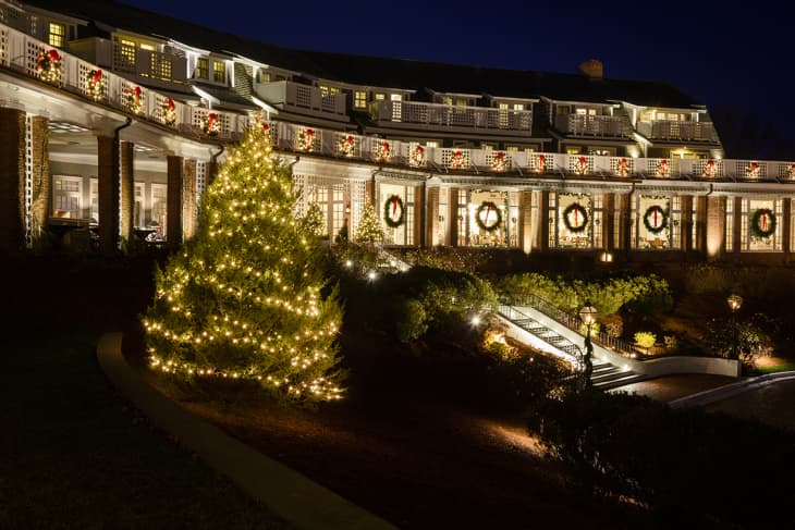 These Christmas-Decorated Hotels Are Utterly Magical — Here’s How to ...