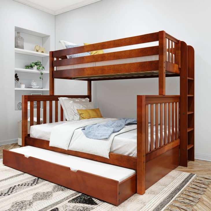 Twin top queen outlet bottom bunk beds