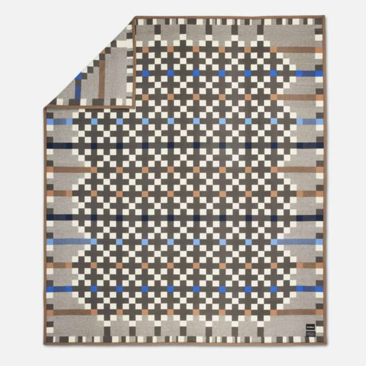 Product Image: Pendleton Pattern Throw ﻿Blanket in River Rock