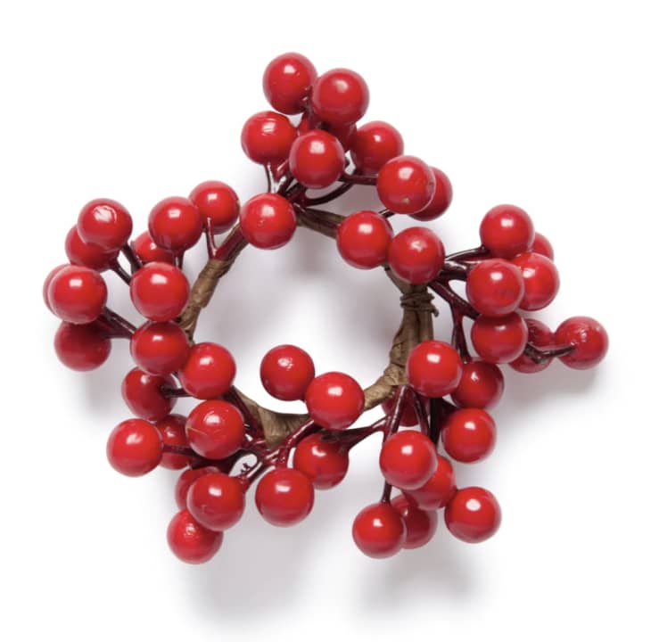 Red Berry Napkin Rings, Pack of 4 at Chefanie