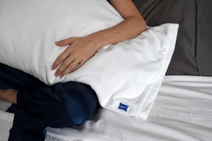 Double DryZzz Absorbent Microfiber Pillowcase Amazon