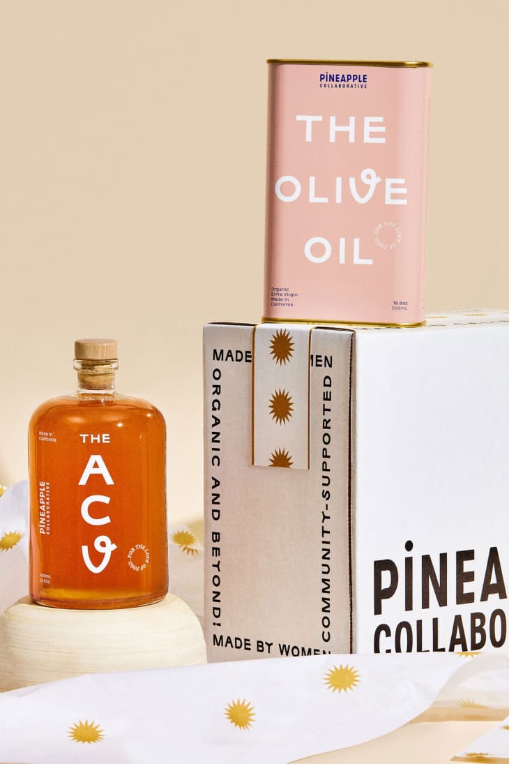 Product Image: Pineapple Collaborative's Oil and Vinegar Set