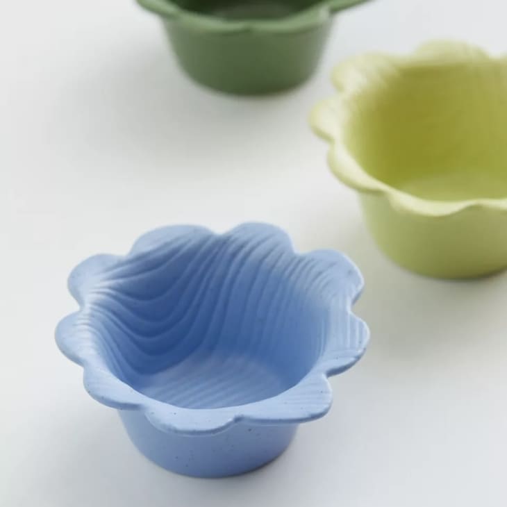 Product Image: Stacking Daisy Ramekin Bowl (Set of 3)