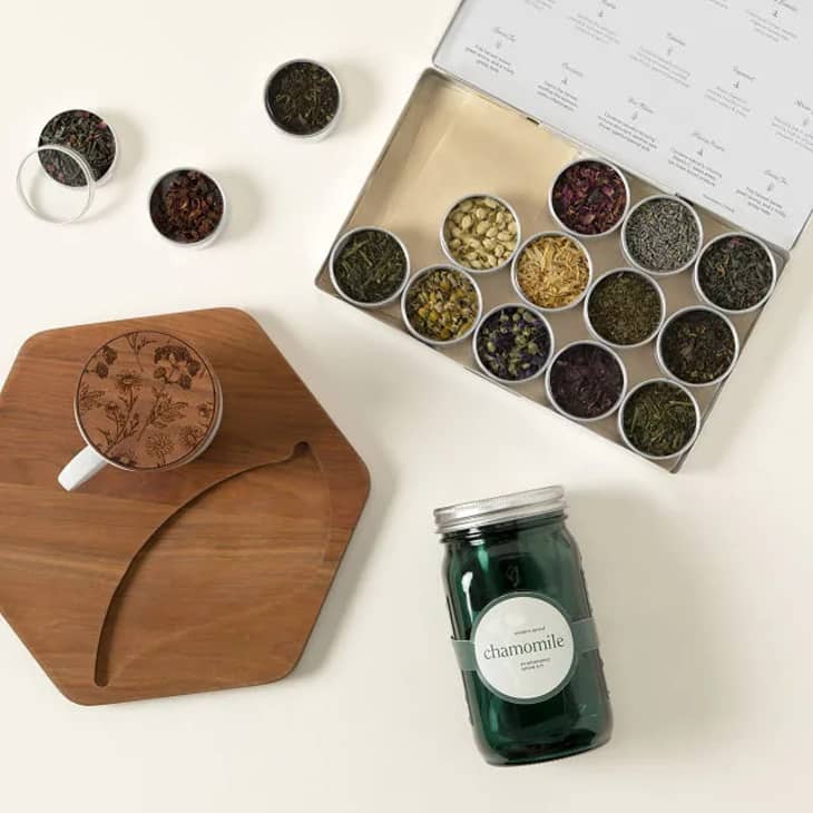 Product Image: Tea Lovers' Uncommon Gift Set
