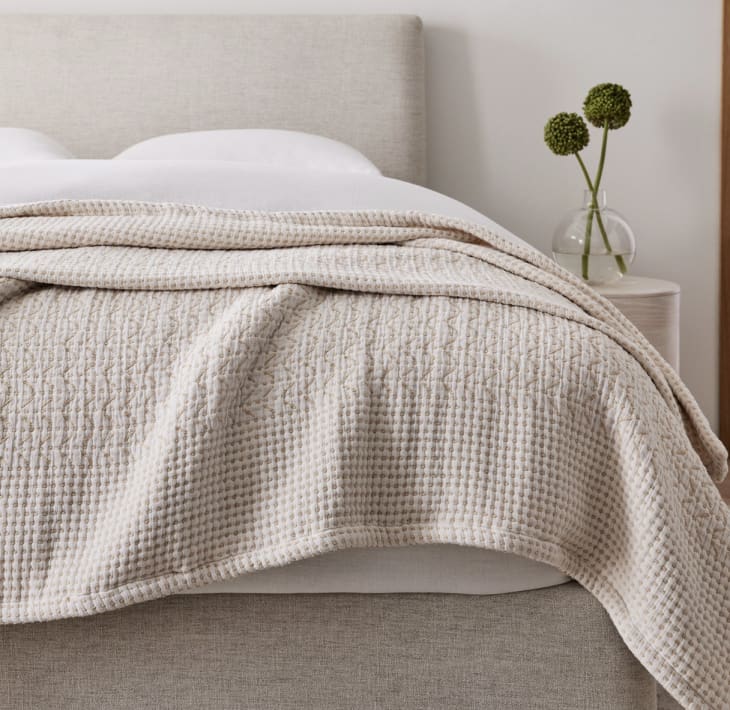 West Elm Herringbone Blanket Review I Tried It Apartment Therapy