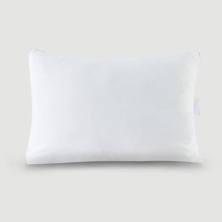 Why Sijo's FlexCool Memory Foam Pillow Is My New Favorite Apartment Therapy