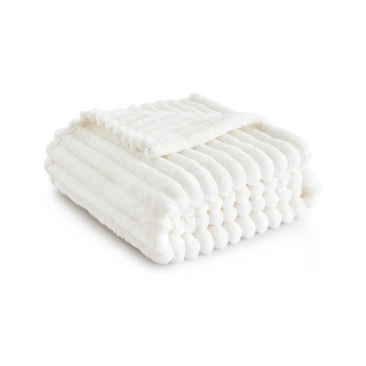 Amazon Shoppers Bought This 12 Blanket 10K Times in the Past Month Apartment Therapy