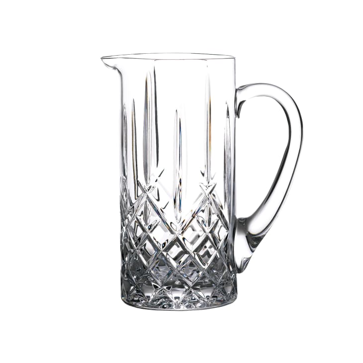 https://cdn.apartmenttherapy.info/image/upload/f_auto,q_auto:eco,w_730/commerce%2Fproduct-roundups%2F2023%2F2023-08-glass-pitchers%2Fmarquis-by-waterford-markham-48-oz-pitcher