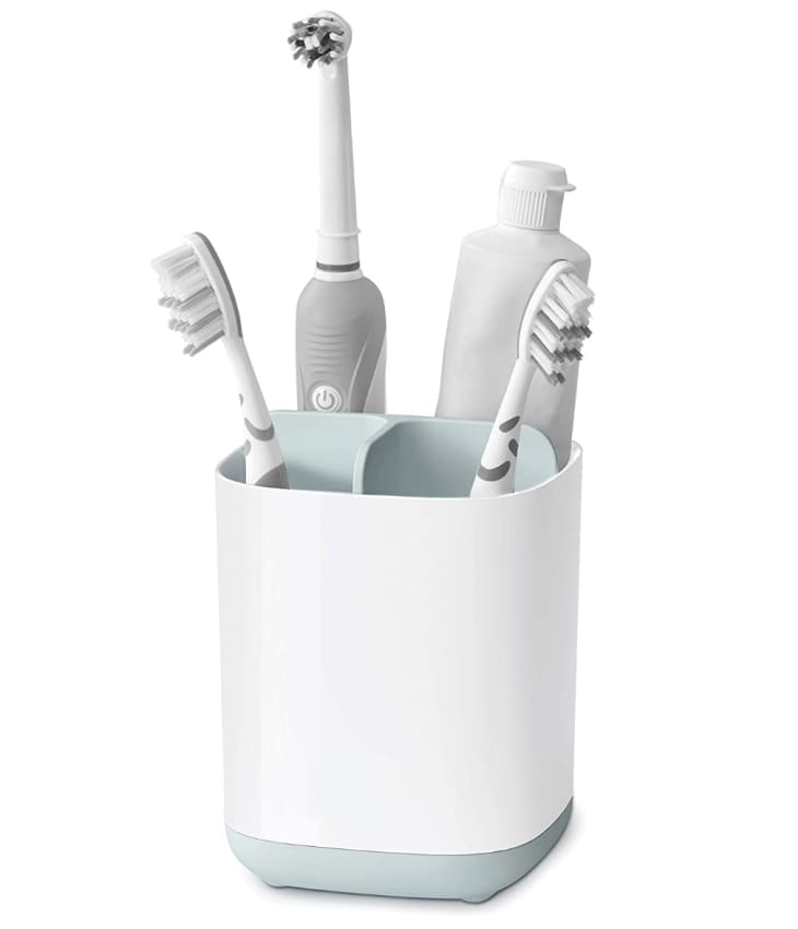 The Joseph Joseph Caddy That Keeps Toothbrushes Organized and Separated