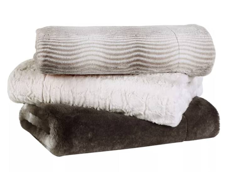 Macy's Black Friday Sale 2022 The Best Cozy Bedding Finds to Shop Now