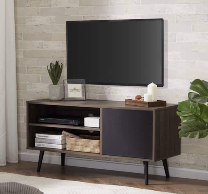 Walmart outdoor store tv stand